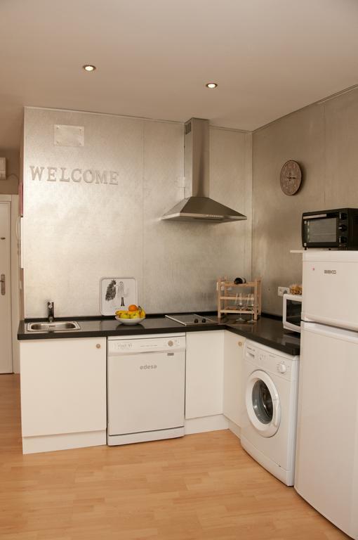 P&P Apartament Lagunillas I Y II Малага Экстерьер фото
