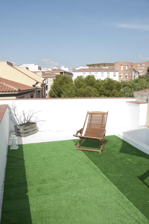 P&P Apartament Lagunillas I Y II Малага Экстерьер фото