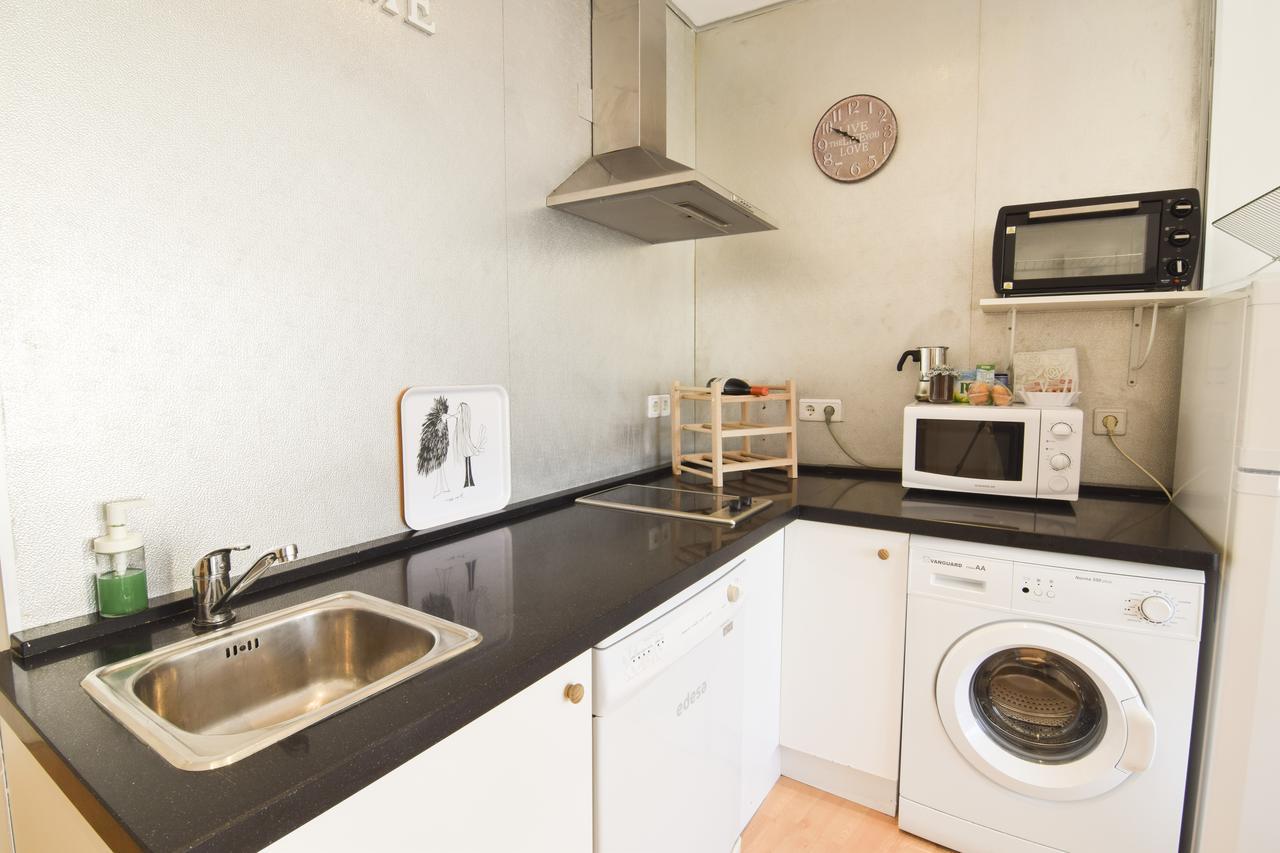 P&P Apartament Lagunillas I Y II Малага Экстерьер фото